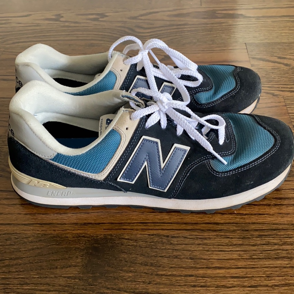 Men’s New Balance 574 size 15